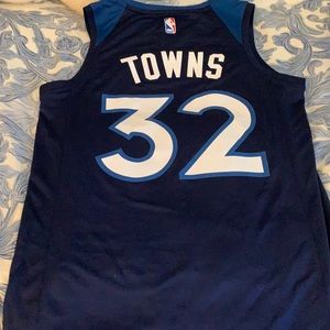 Karl Anthony Towns Minnesota Timberwolves Basketball Jersey/ never worn